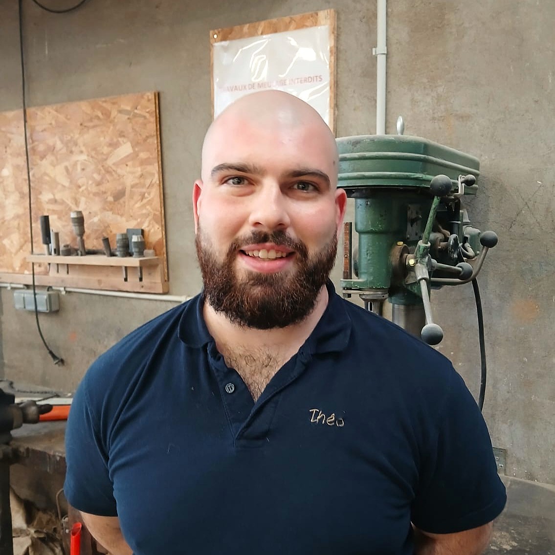 portrait de Théo Chef d’équipe charpente